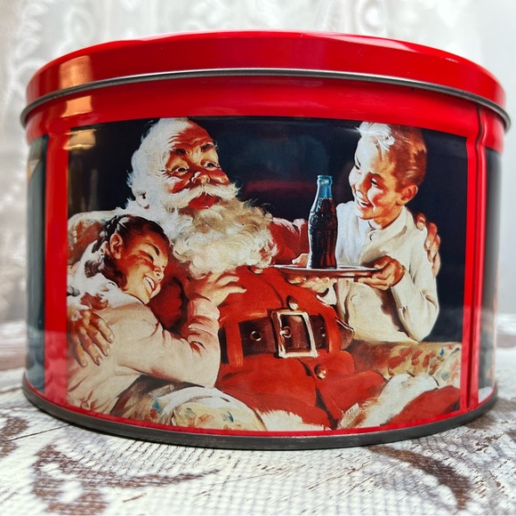 Vintage 90s COCA COLA COKE Christmas Santa Bunte Old Tyme Mix Hard Candy Tin - Picture 1 of 12